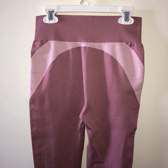 thrifted leggings - Picture 4 of 5